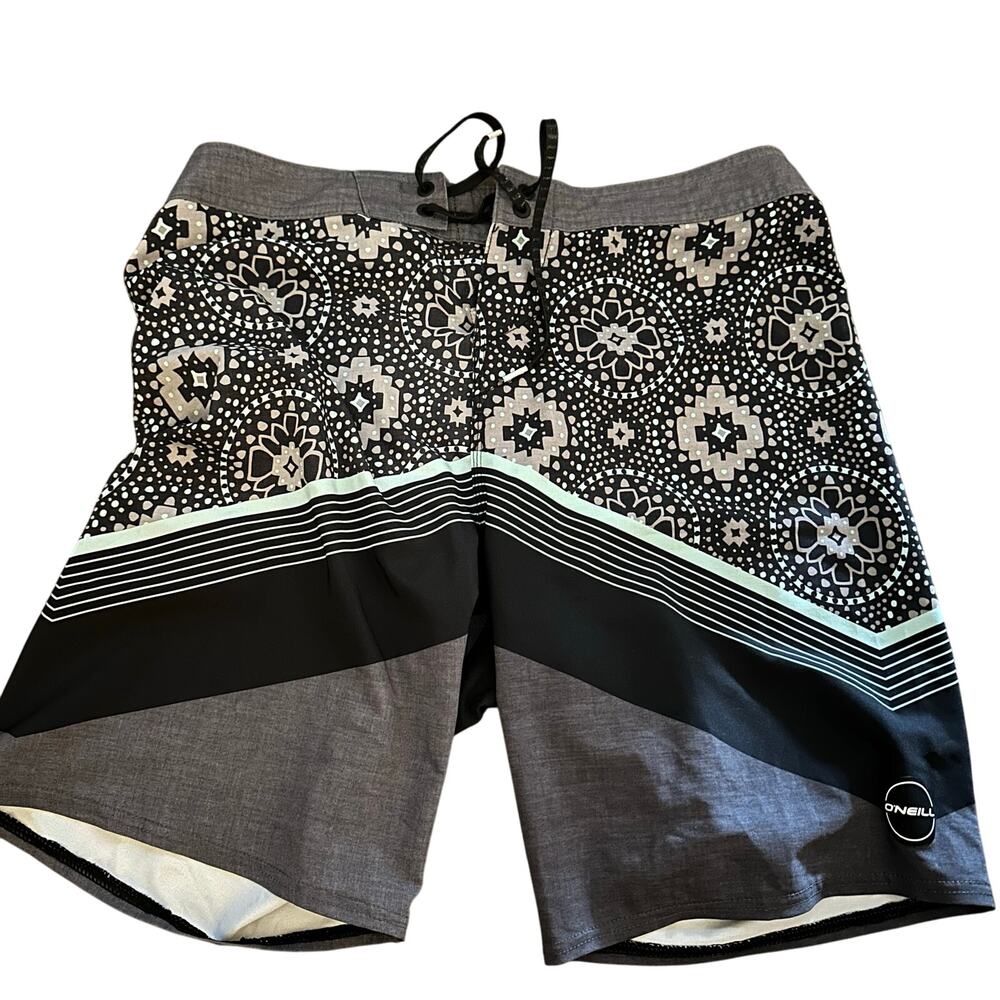 O'Neill Hyperfreak Geometric Gray Black Board Shorts, Size 32
